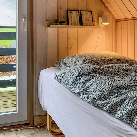 Stunning In With Wifi Frorup